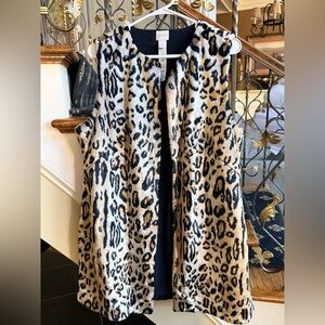 Chico’s EUC Long Faux Fur Vest. Size 1. Lined. Side Splits